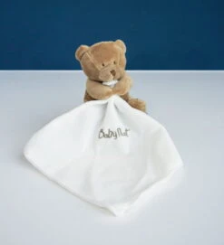 Baby'Nat Doudou Mouchoir Ours Marron Foncé 6 Baby'Nat Doudou Mouchoir Ours Marron Foncé -Disney || Moulin Roty || NATTOU Soldes 2020092515014601eb675dxx