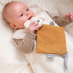 Nattou - Charlie Le Chien - Mini Doudou Plat Marron Caramel Jacquard 20 Cm -Disney || Moulin Roty || NATTOU Soldes charlie20chien2020plat20marron20caramel20jacquard202020cm 1