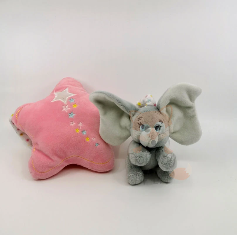 Disney - Dumbo L'éléphant - Boîte à Musique Rose Gris étoile 30 Cm 1 Disney - Dumbo L'éléphant - Boîte à Musique Rose Gris étoile 30 Cm