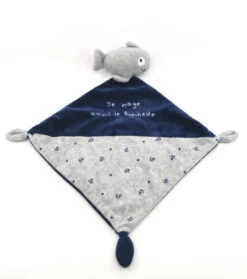 La Halle Pat & Ripaton Doudou Plat Baleine Bleu Gris Je Nage Dans Le Bonheur