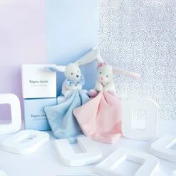 Doudou Et Compagnie - Lapin Rose Mouchoir Blanc -Disney || Moulin Roty || NATTOU Soldes lapin20rose20mouchoir20blanc 1